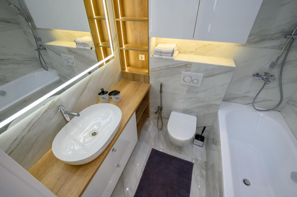 Small Bathroom Remodel: Light, Space, and Style in Every Inch